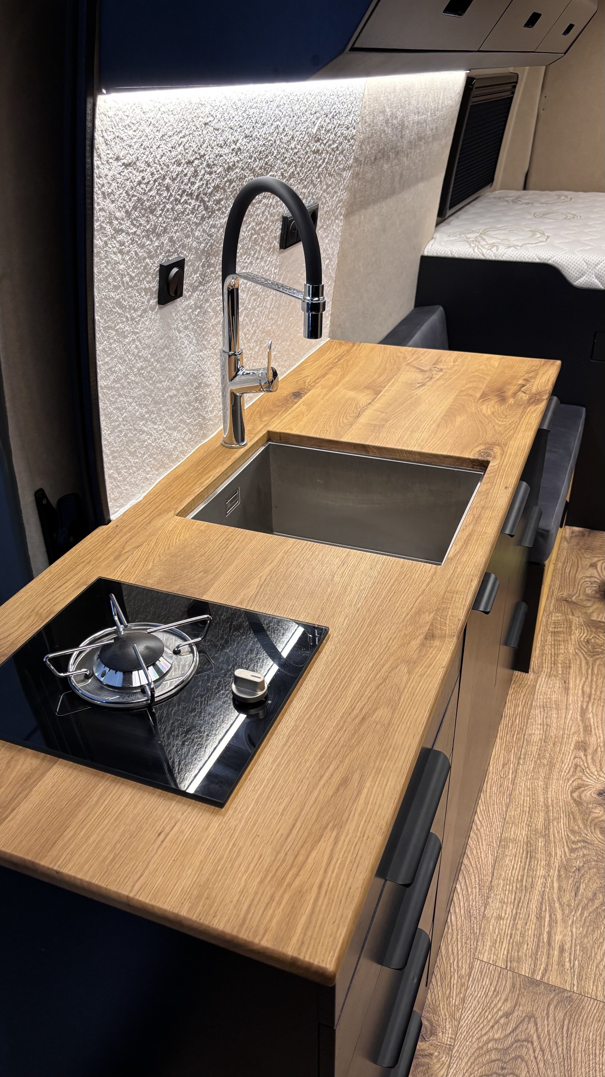 Iveco Camper Conversion detail 6
